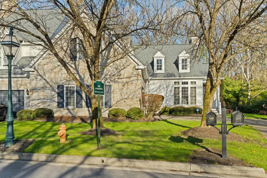 2170 Lane Woods Drive, Upper Arlington, OH 43221 - Image #3