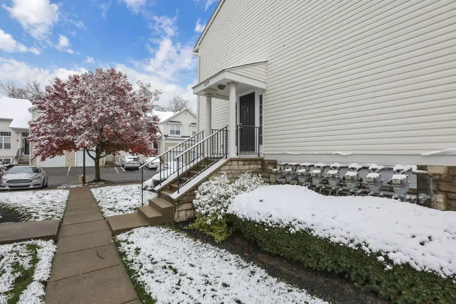 8255 Catalpa Ridge Drive, Blacklick, OH 43004 - Image #2