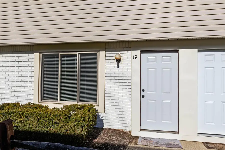 19 Hedgerow Lane, Delaware, OH 43015 - Image #2