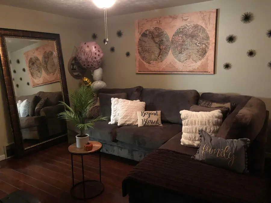 1882 Dunning Road, Columbus, OH 43219 - Image #2