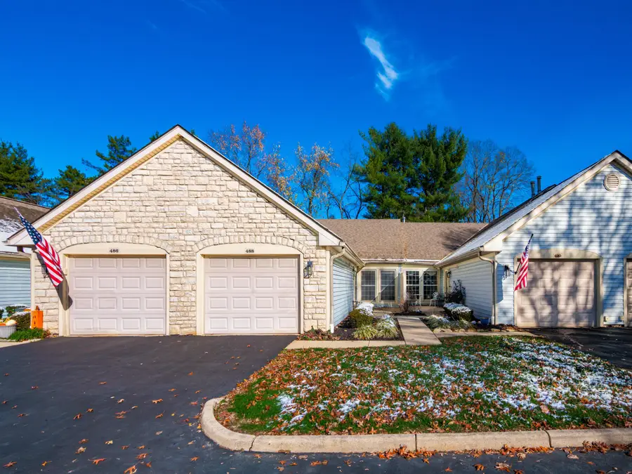 488 Three Oaks Court, Columbus, OH 43230 - Image #3