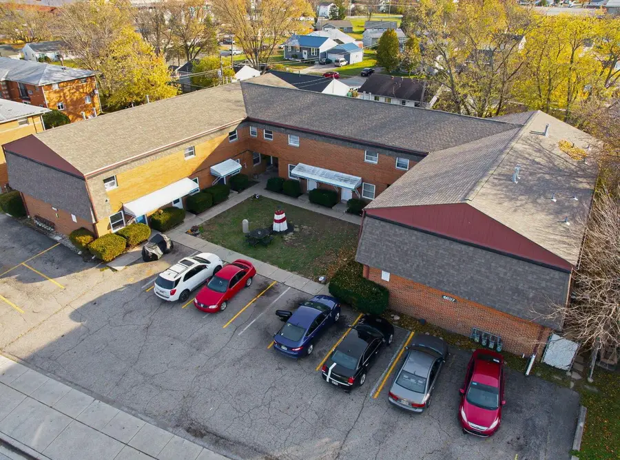 4637 Hilton Avenue, Columbus, OH 43228 - Image #3