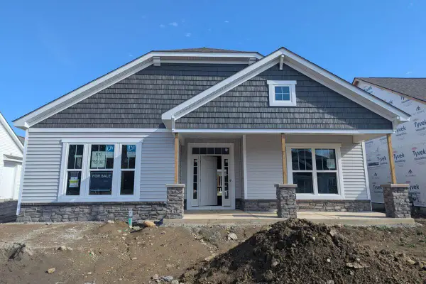 4545 Corsican Loop E, Hilliard, OH 43026