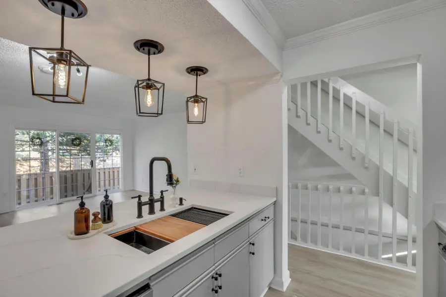 5612 Valencia Park Boulevard, Hilliard, OH 43026 - Image #3