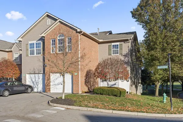 843 Mystic Pointe Drive, Lewis Center, OH 43035