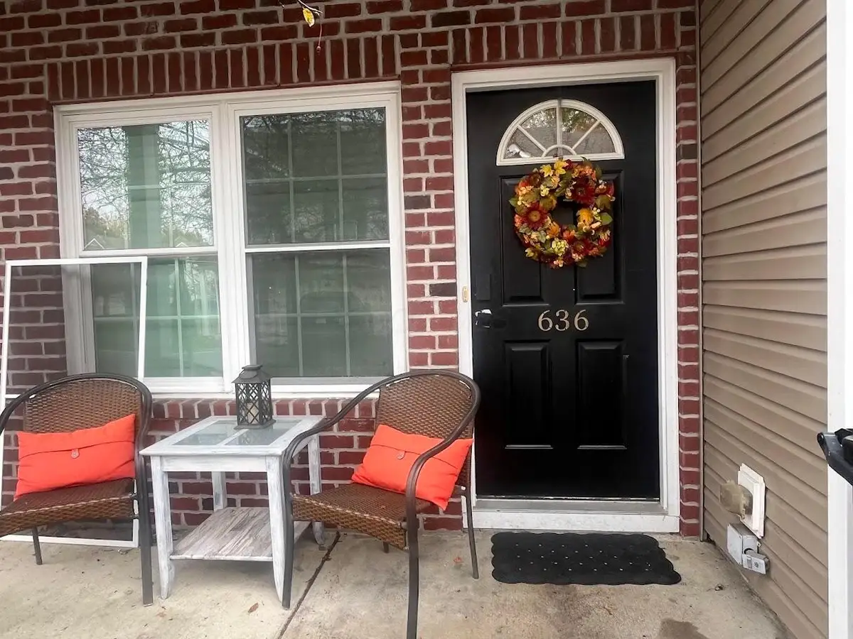 636 Grove Circle, Columbus, OH 43230 - Image #1