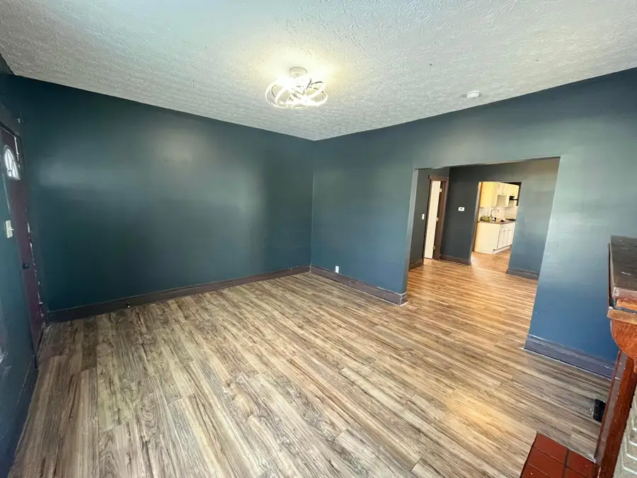 2715 Sullivant Avenue, Columbus, OH 43204 - Image #2