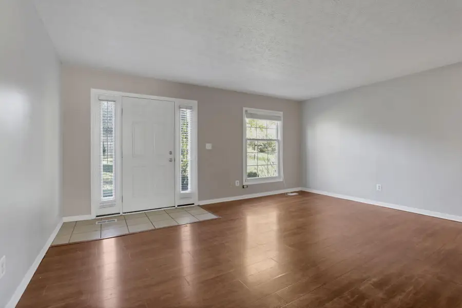 417 Pamlico Street, Columbus, OH 43228 - Image #3