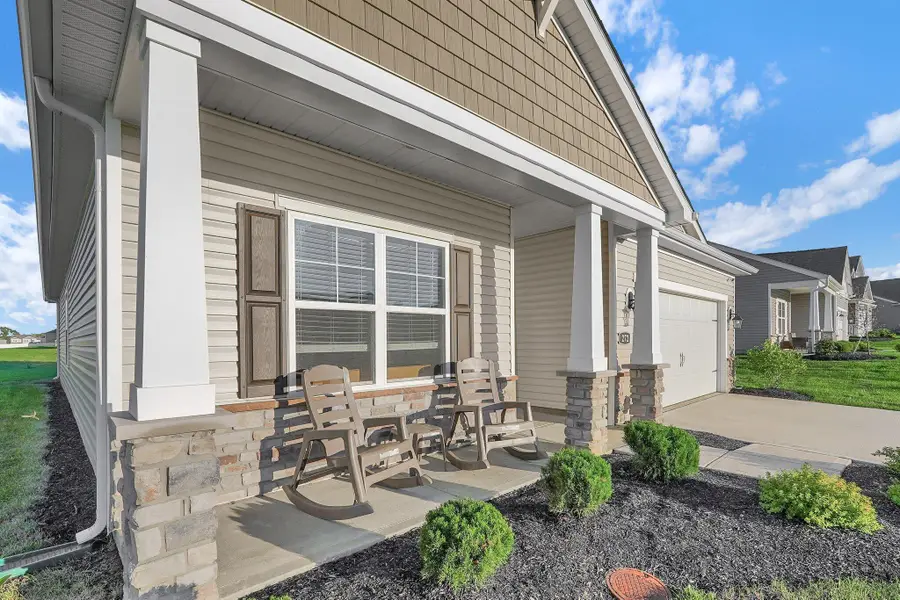 272 Mannaseh Drive W, Granville, OH 43023 - Image #2