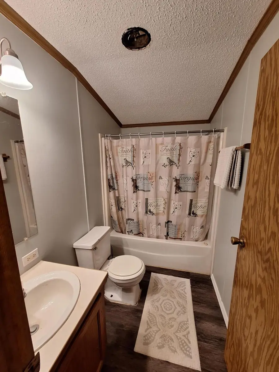 1100 Thornwood Drive Sw, Heath, OH 43056 - Image #3