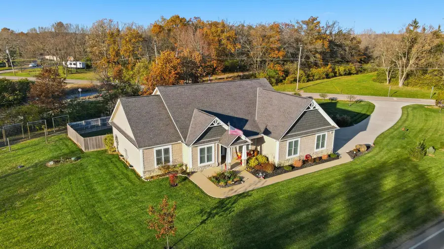 6834 Alkire Road, Galloway, OH 43119 - Image #2