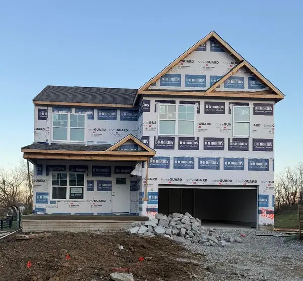 175 Oak Valley Court, Newark, OH 43055