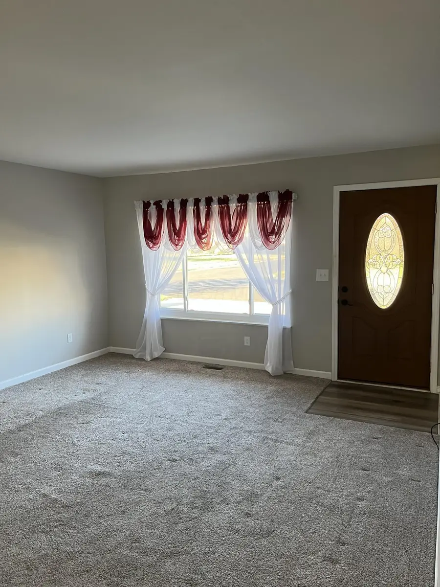 886 Cherry Blossom Drive, Dayton, OH 45449 - Image #2