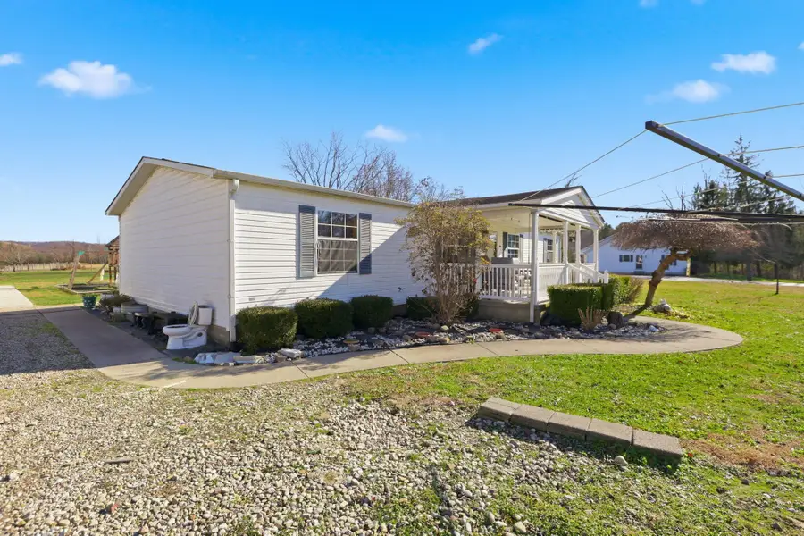 34278 Memory Lane, Londonderry, OH 45647 - Image #3