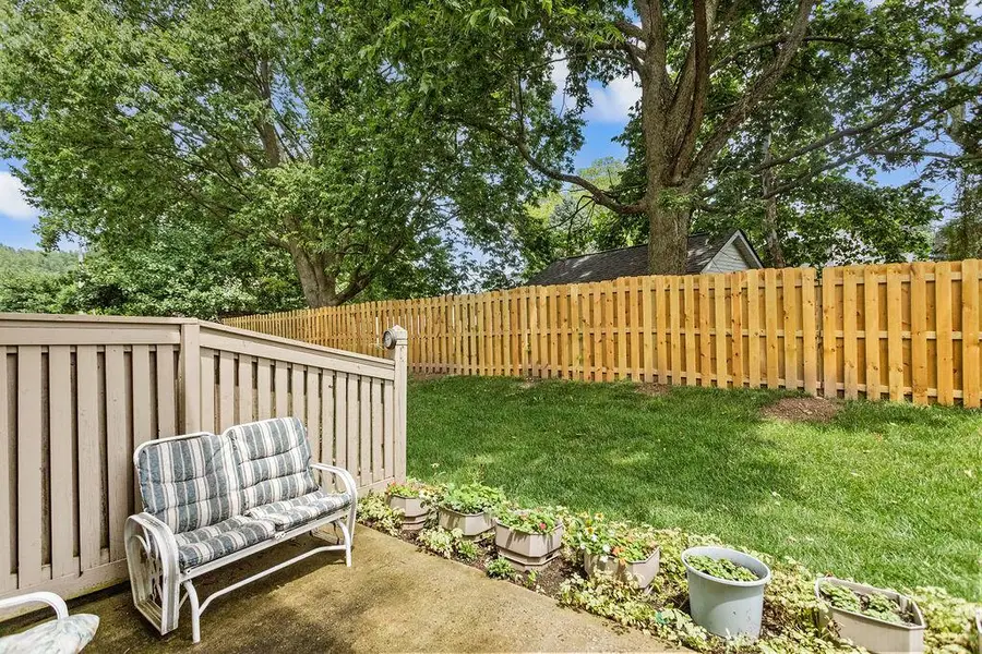 1324 Brookview Circle, Pickerington, OH 43147 - Image #3