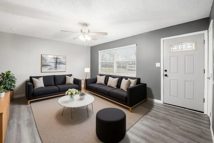 50 Cadillac Road Sw, Pataskala, OH 43062 - Image #2