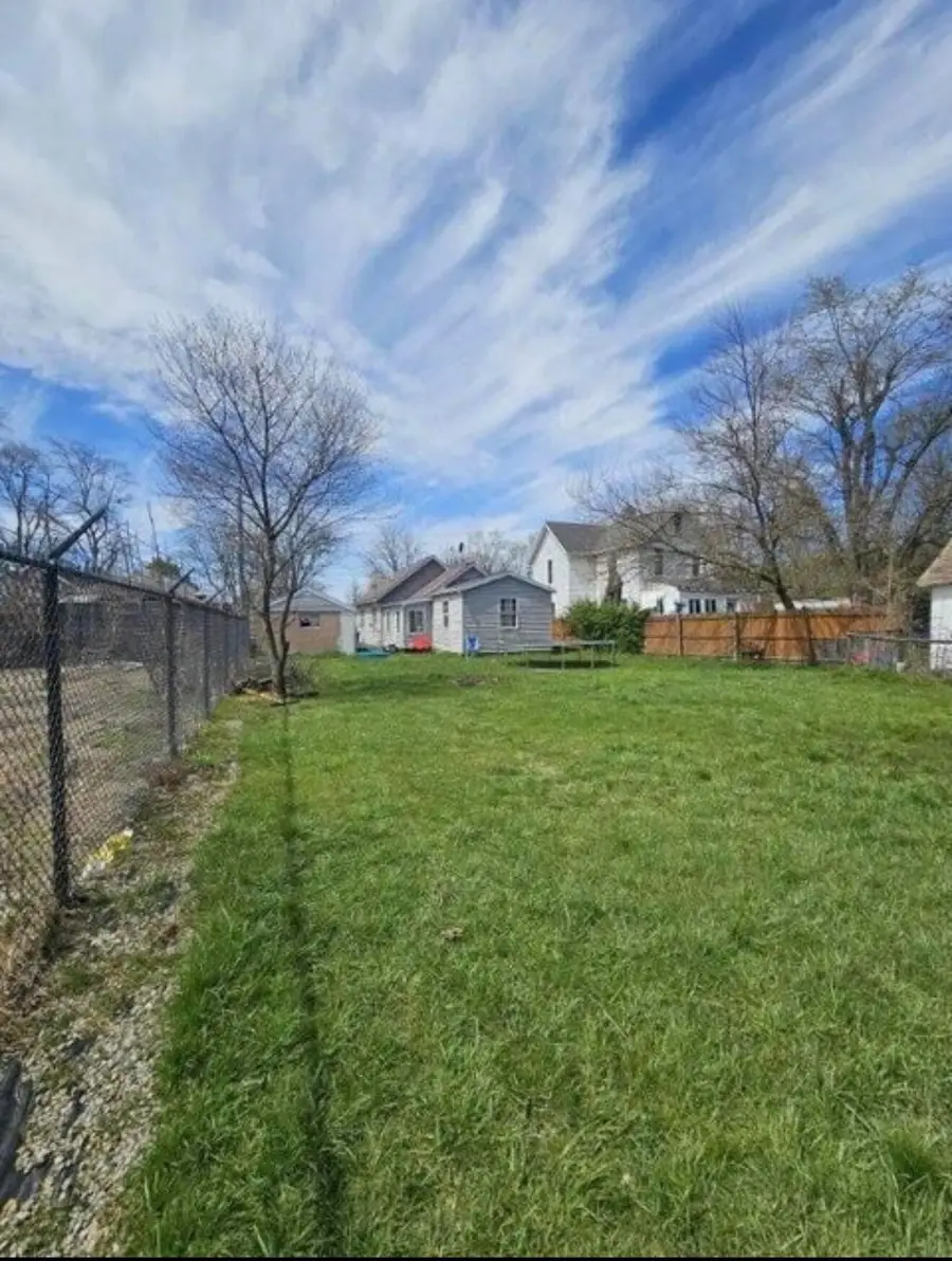 30 N Morris Street, Newark, OH 43055 - Image #2