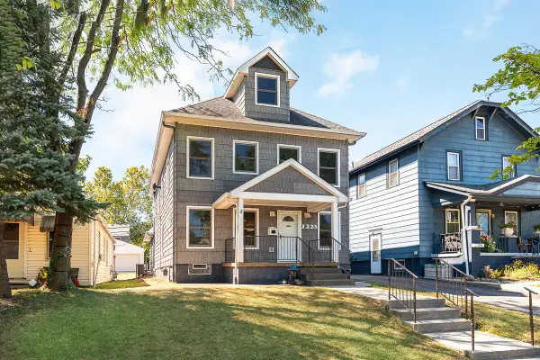 1225 Eastview Avenue, Grandview, OH 43212