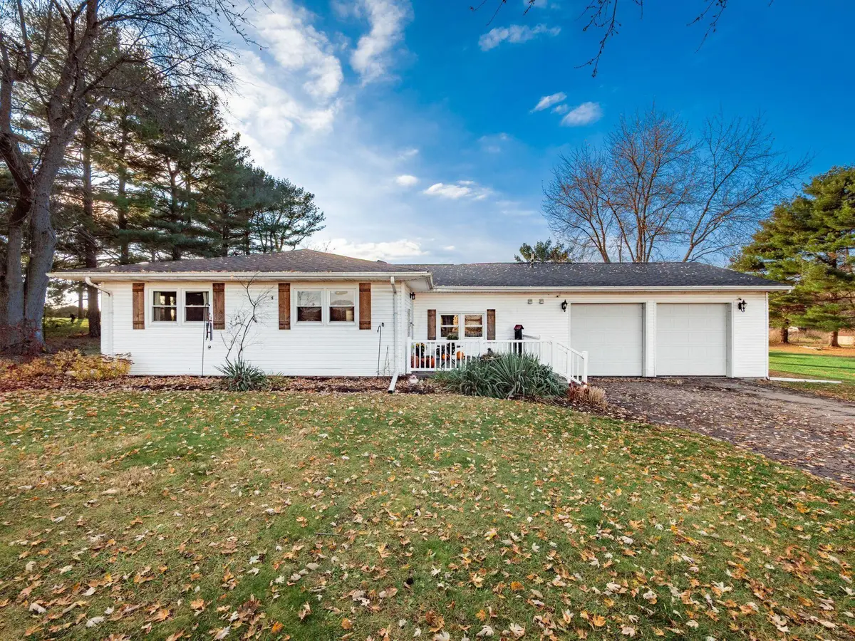 8011 Ruffner Road Ne, Baltimore, OH 43105 - Image #1