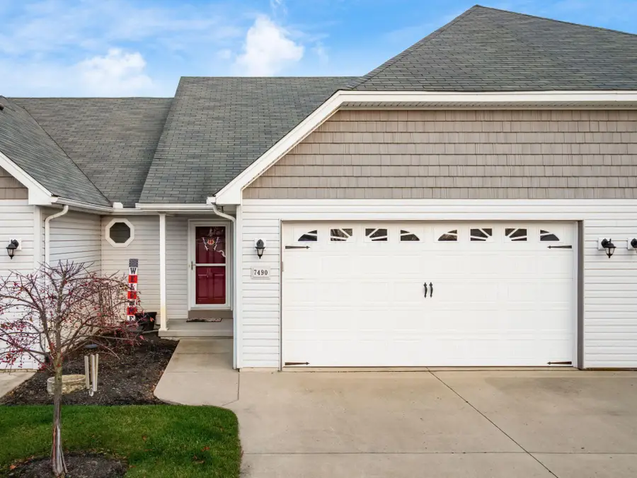 7490 Sir Francis Drake Avenue, Russells Point, OH 43348 - Image #3