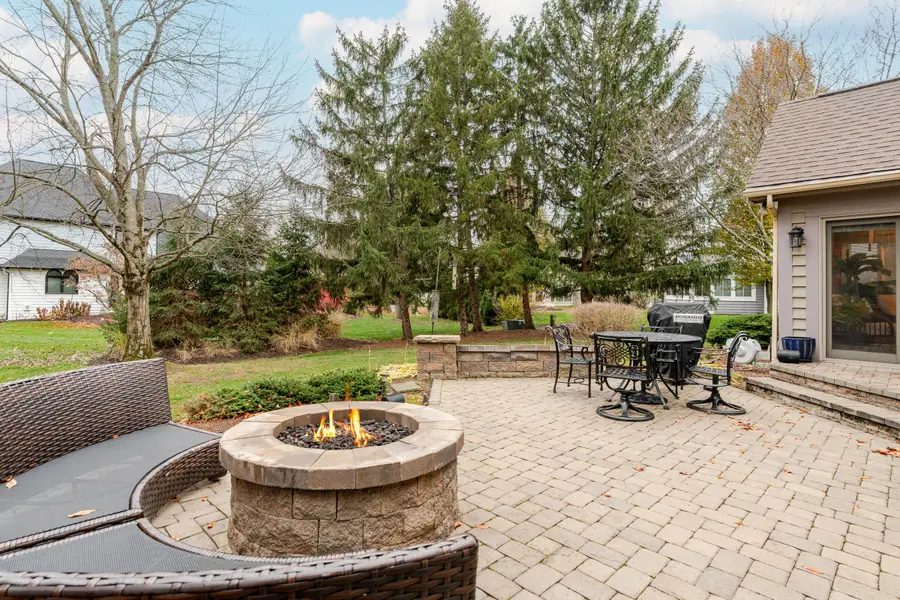 211 Crossing Creek N, Gahanna, OH 43230 - Image #3