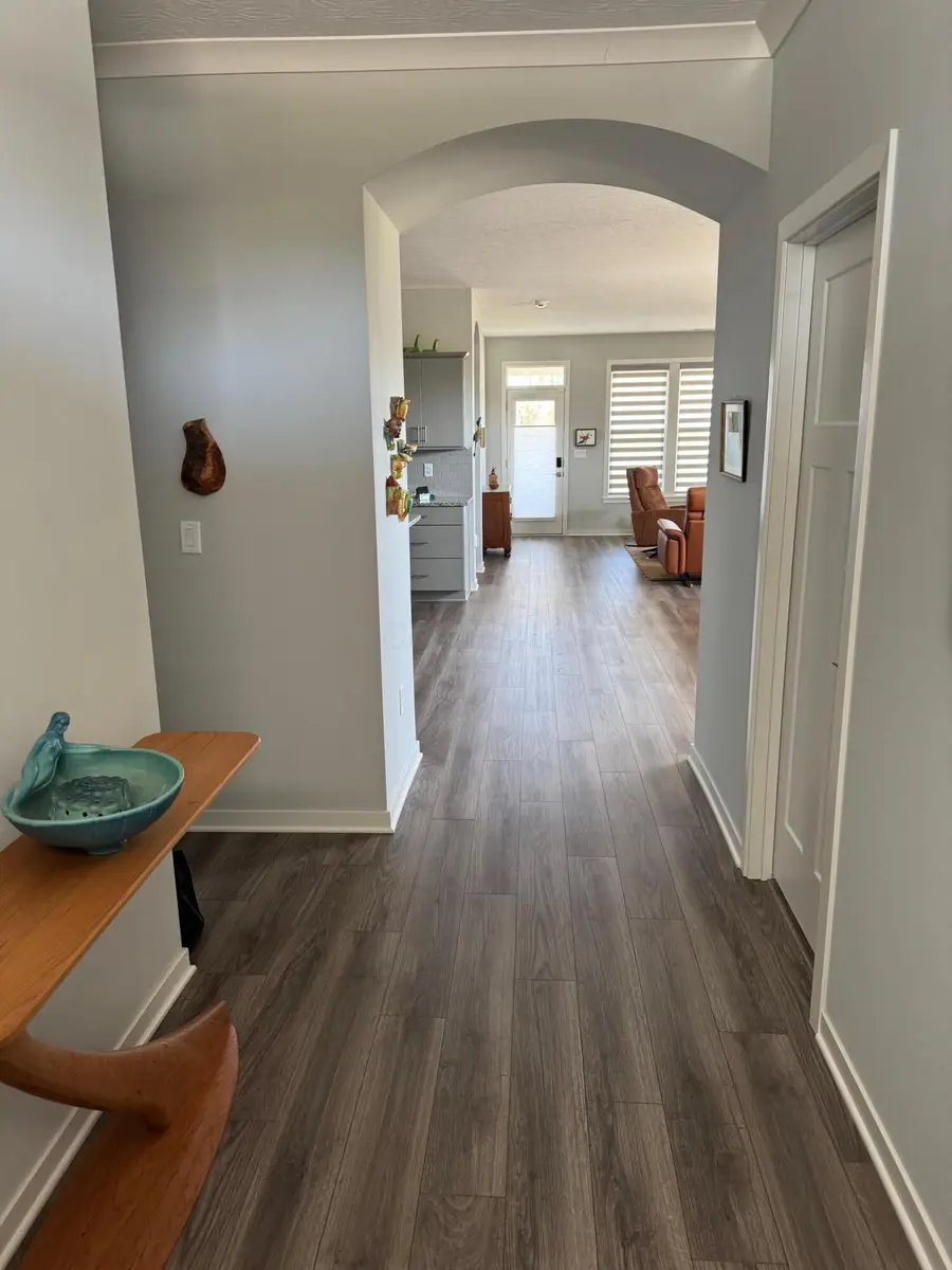 6252 Windcliff Drive, Grove City, OH 43123 - Image #3