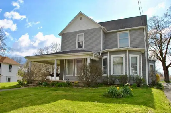 129 W Columbus Street, Mount Sterling, OH 43143