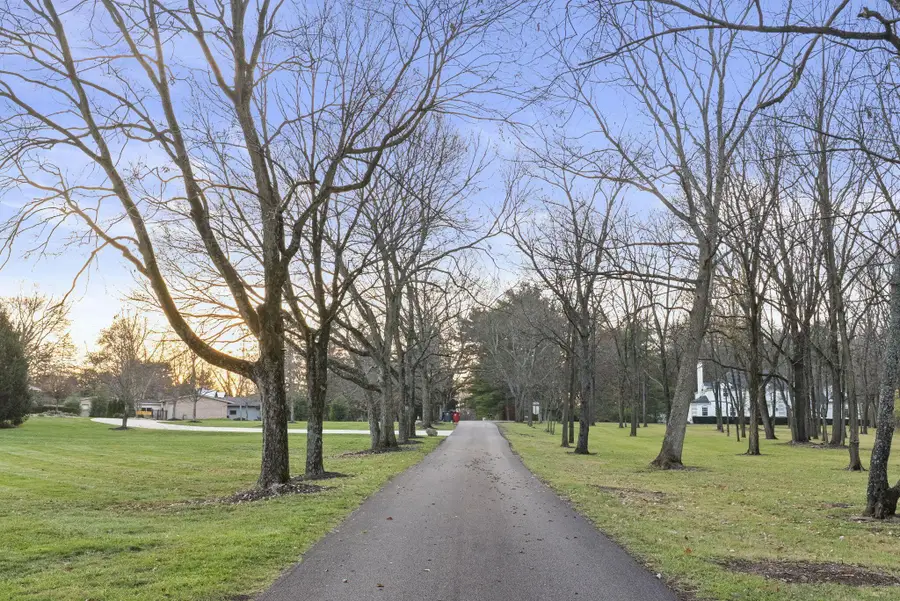 4372 Dublin Road, Columbus, OH 43221 - Image #2