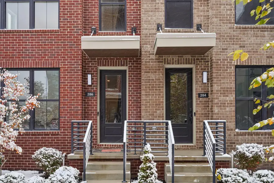 286 Dickenson Street, Columbus, OH 43215 - Image #2