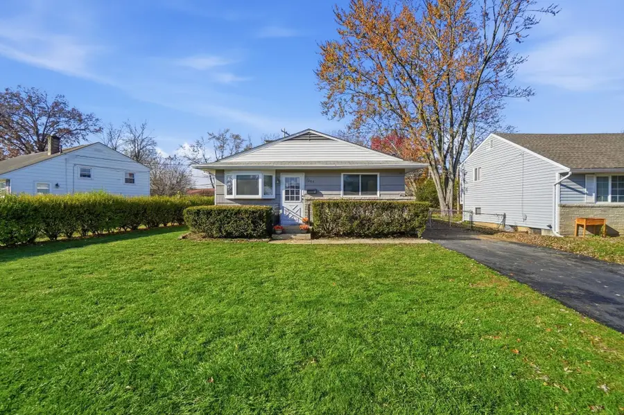 1207 Nocturne Road E, Reynoldsburg, OH 43068 - Image #2