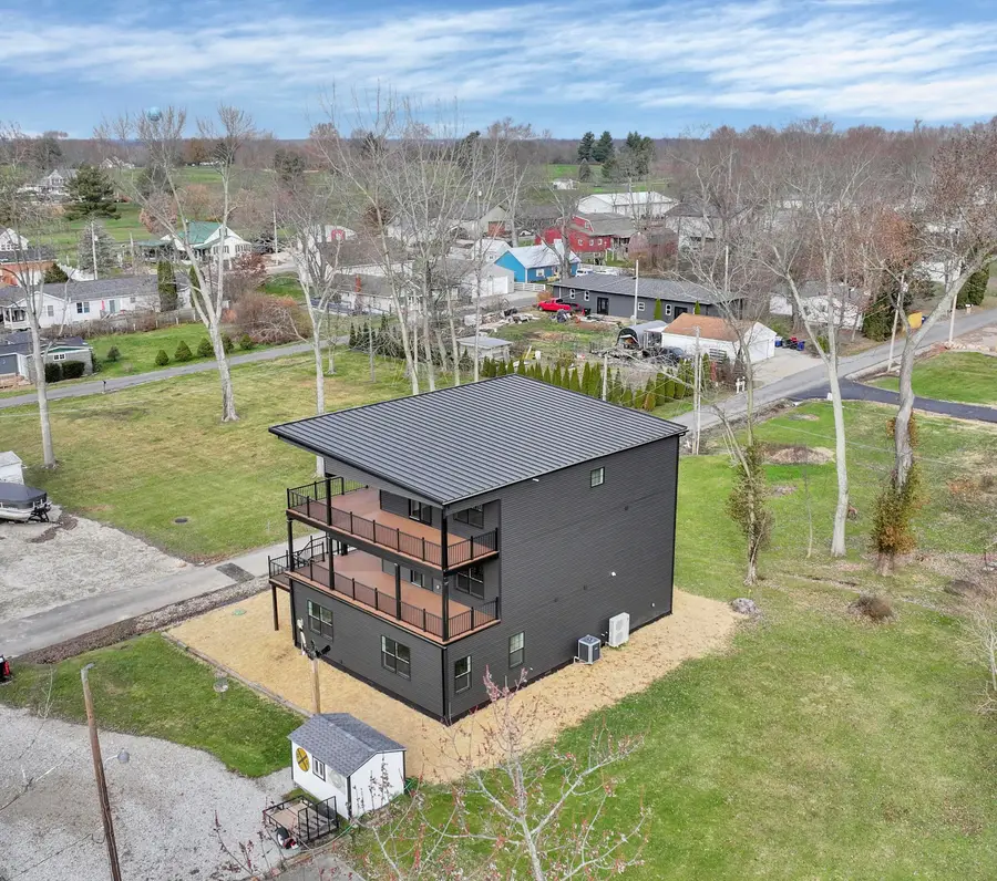 557 Lexington Avenue, Thornville, OH 43076 - #3