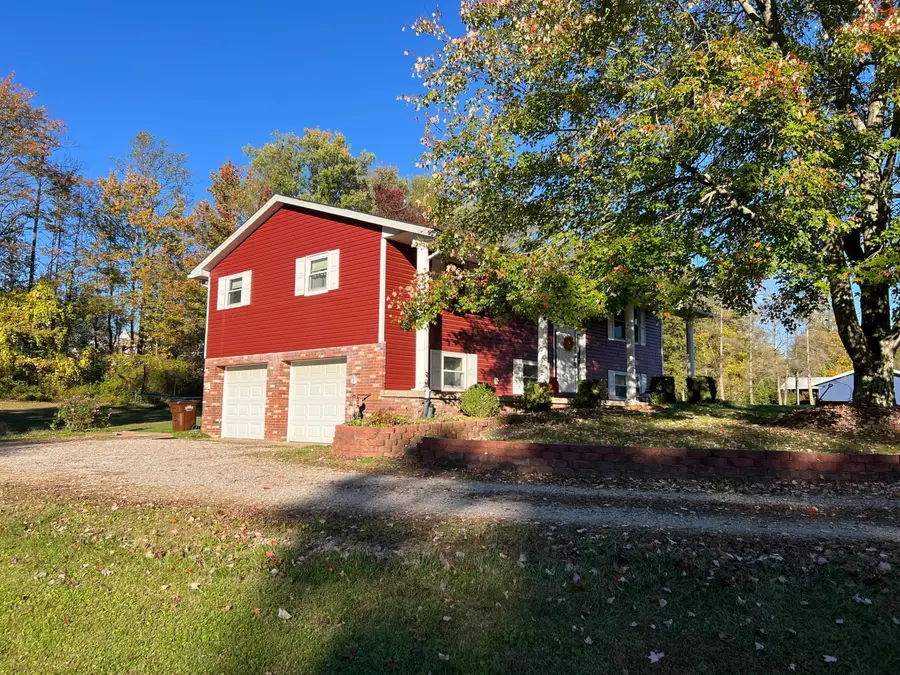 2755 N Lawndale Place, Zanesville, OH 43701 - Image #2