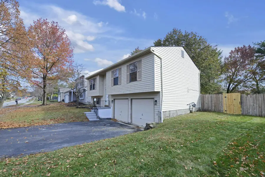 3843 Peak Ridge Drive, Columbus, OH 43230 - Image #2