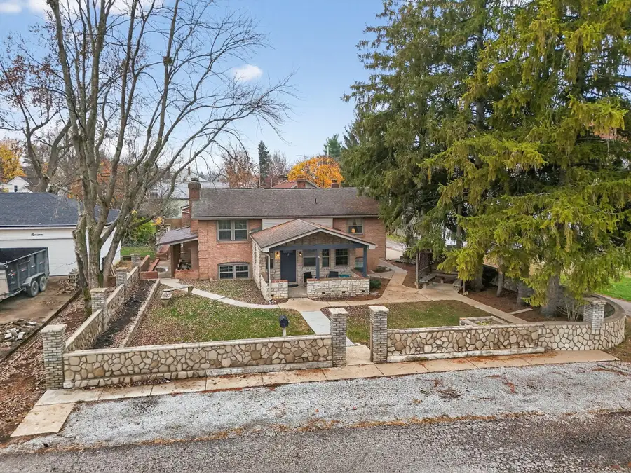 17 E Oak Street, Canal Winchester, OH 43110 - Image #2