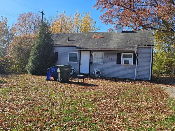 957 S Ashburton Road, Columbus, OH 43227