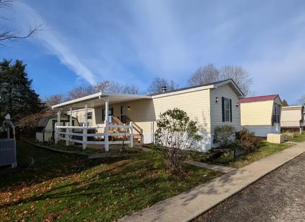 76 Yardner Street, Johnstown, OH 43031