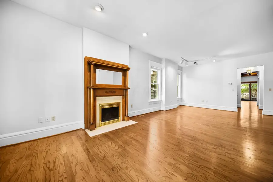 422-420 W 6th Avenue, Columbus, OH 43201 - Image #2