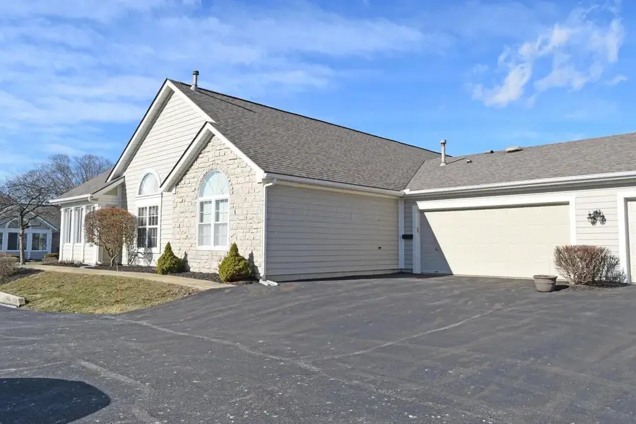6363 Pinehurst Pointe, Westerville, OH 43082 - Image #2