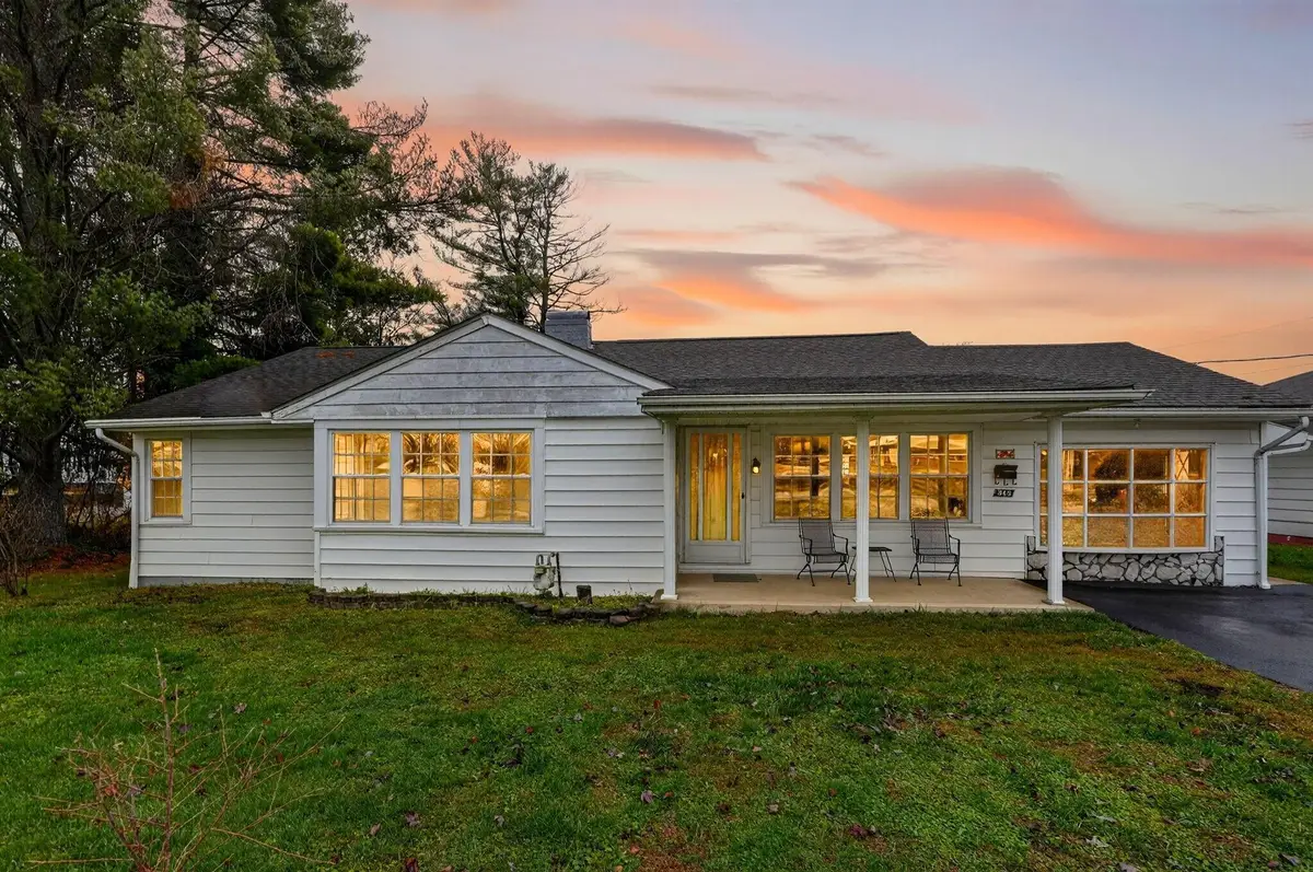 343 Charlotte Avenue, Oak Hill, OH 45656 - Image #1