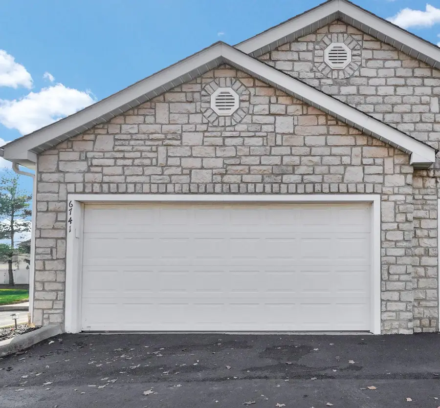 6741 Axtel Drive, Canal Winchester, OH 43110 - Image #2