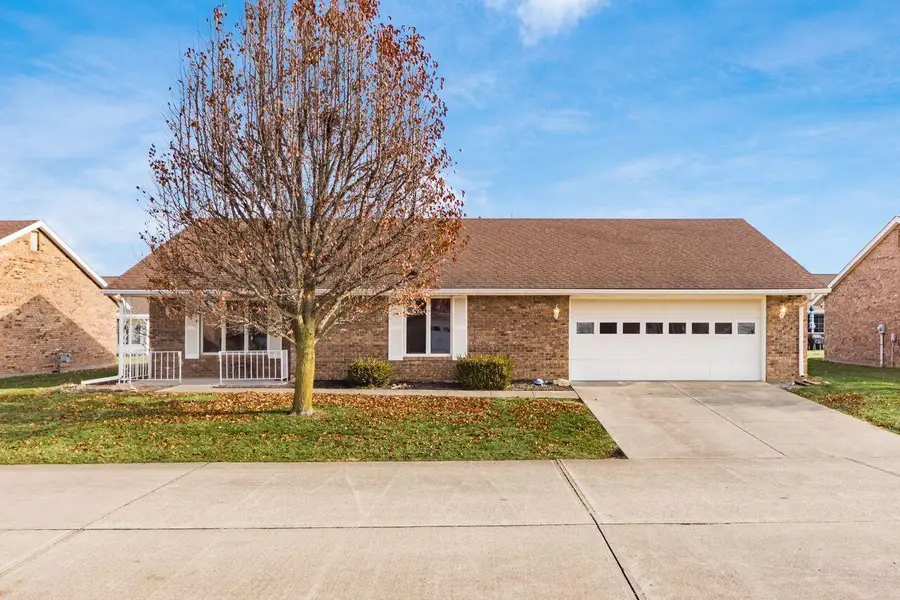 363 Harrington Drive, London, OH 43140 - Image #2