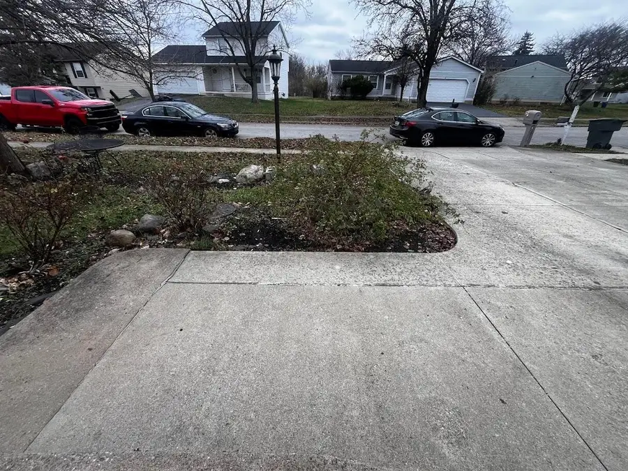 4482 Amwood Street, Columbus, OH 43228 - Image #2