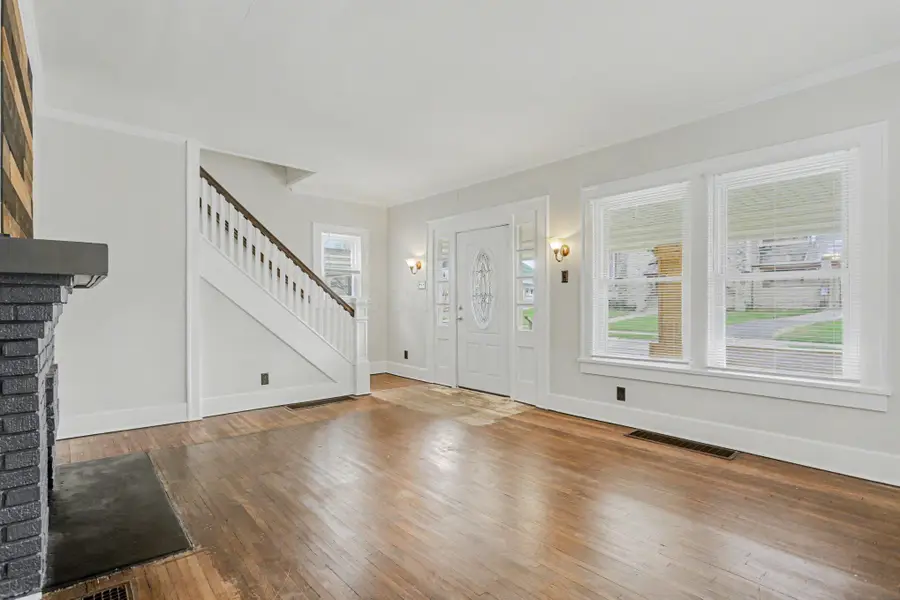 10 E Jamestown Street, South Charleston, OH 45368 - Image #3