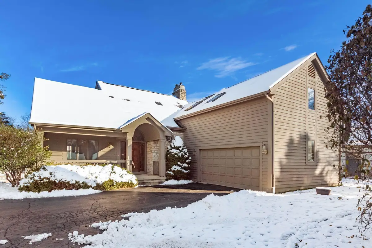 1307 Lakeside Court, Worthington, OH 43085 - Image #1