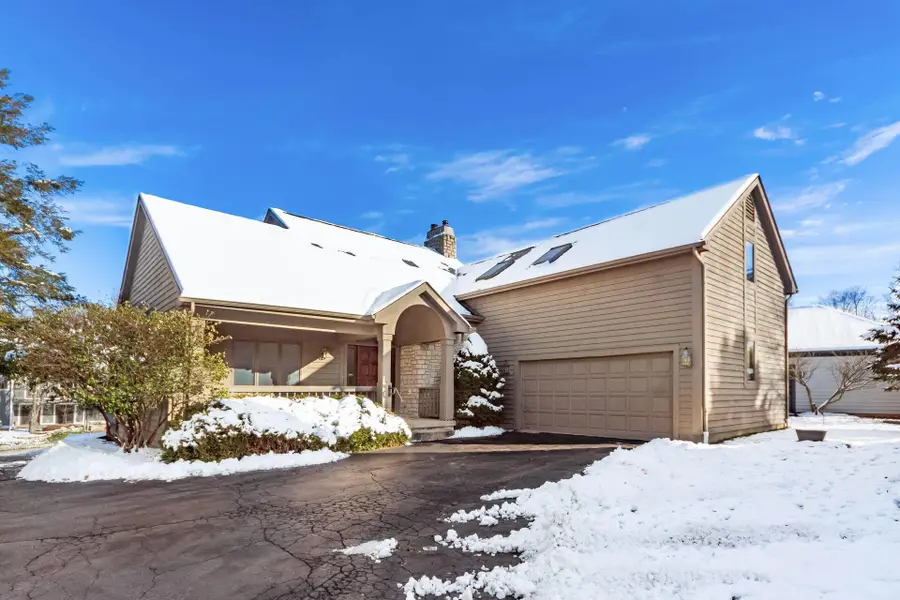 1307 Lakeside Court, Worthington, OH 43085 - Image #3