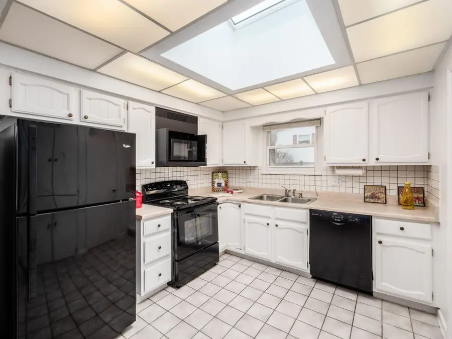 1213 Nantucket Avenue, Columbus, OH 43235 - Image #2