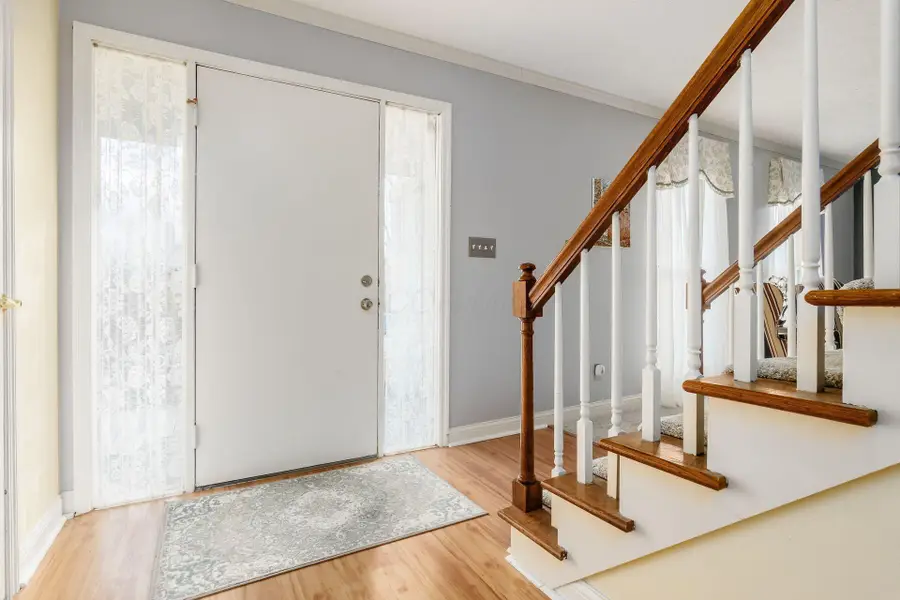 804 Riva Ridge Boulevard, Columbus, OH 43230 - Image #2