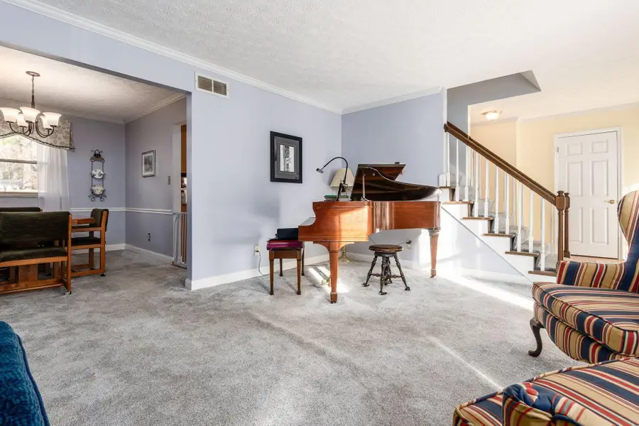 804 Riva Ridge Boulevard, Columbus, OH 43230 - Image #3