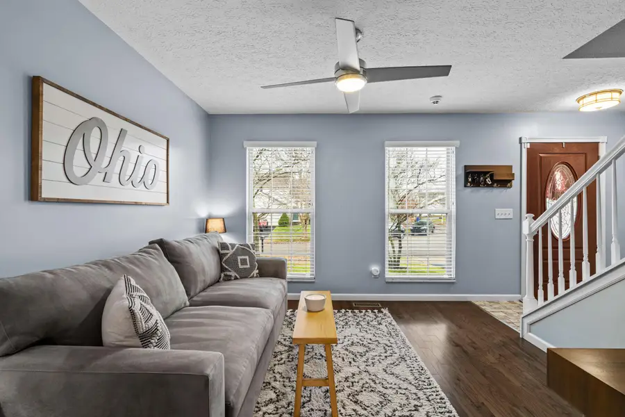 2424 Mills Fall Drive, Hilliard, OH 43026 - Image #3