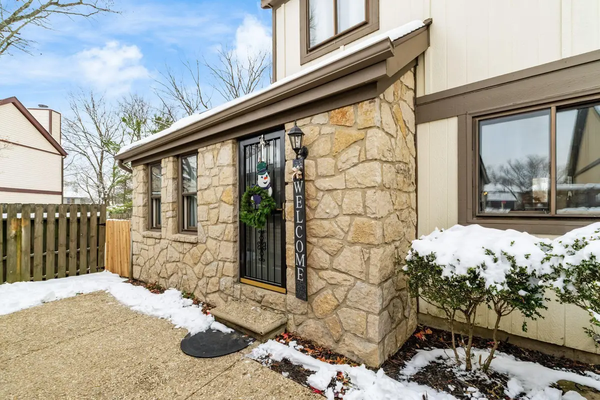 107 Kinder Place, Columbus, OH 43230 - Image #1